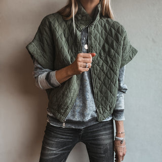 Olive Charlston quilted bomber *NEW*