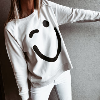 VINTAGE WHITE Smiley sweatshirt *relaxed style* BACK IN STOCK