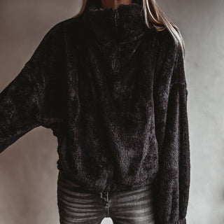 Super fleecy black sweater *NEW*