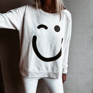 VINTAGE WHITE Smiley sweatshirt *relaxed style* BACK IN STOCK