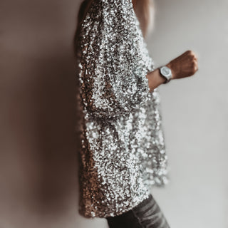 Relaxed Silver Sequin top *NEW*