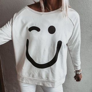 VINTAGE WHITE Smiley sweatshirt *relaxed style* BACK IN STOCK