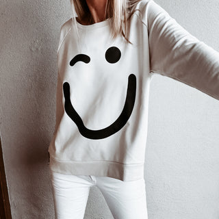 VINTAGE WHITE Smiley sweatshirt *relaxed style* BACK IN STOCK