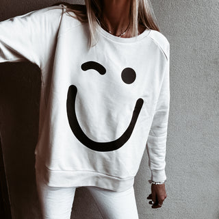 VINTAGE WHITE Smiley sweatshirt *relaxed style* BACK IN STOCK