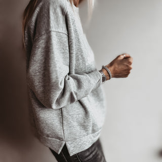 AMOR ETC grey sweatshirt *NEW*