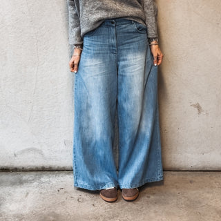 Hugo wide leg jeans *NEW*