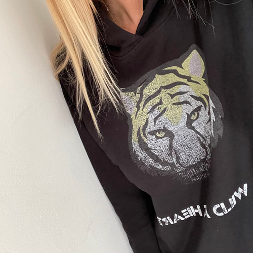 Black lion hoody (large)